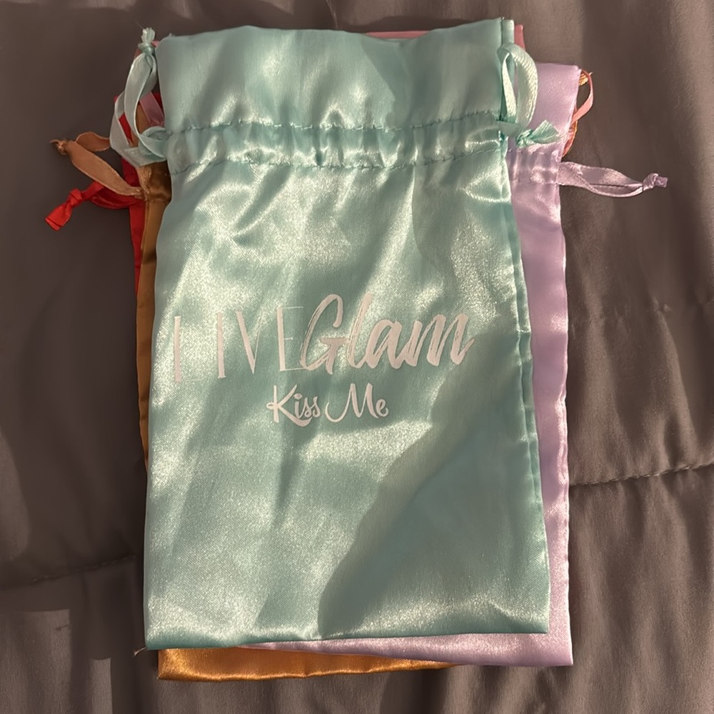 Live Glam Drawstring pouch - Picture 2 of 6